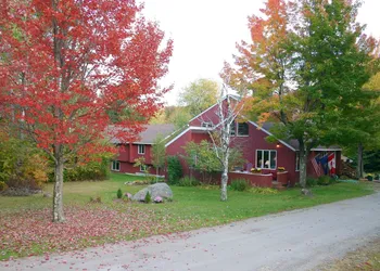 White Horse Lodge hotel thumbnail 3