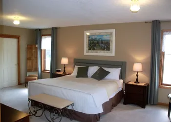 A Touch of Country Bed & Breakfast hotel thumbnail 6