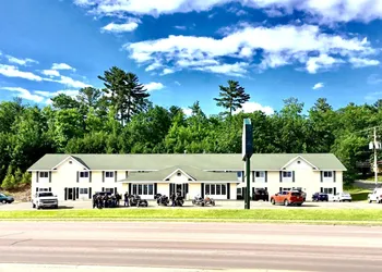 Mountain Host Motor Inn hotel thumbnail 2