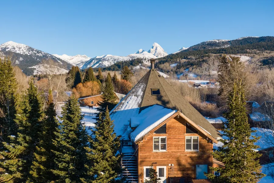 Teton Teepee Lodge hotel detail image 6