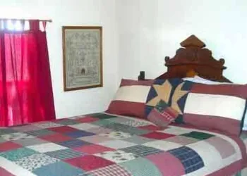 Strawberry Farm Bed & Breakfast hotel thumbnail 7