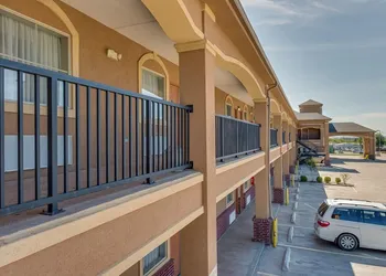 Executive Inn and Suites Cushing hotel thumbnail 2