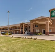 Executive Inn and Suites Cushing hotel detail image 3