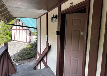 Packwood Lodge hotel thumbnail 2