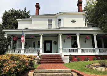 Simmons-Bond Inn Bed & Breakfast hotel thumbnail 6