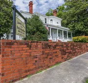 Simmons-Bond Inn Bed & Breakfast hotel detail image 7