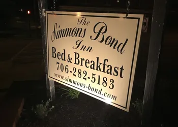 Simmons-Bond Inn Bed & Breakfast hotel thumbnail 8