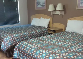 River's Edge Motel hotel thumbnail 5
