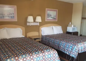 River's Edge Motel hotel thumbnail 7