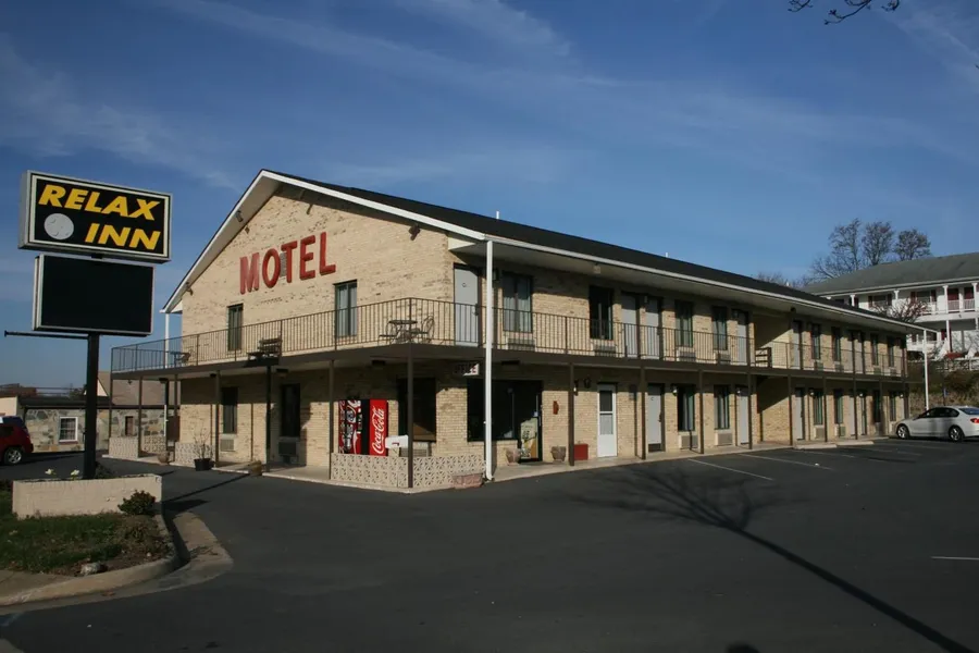 Relax Inn Motel hotel detail image 6