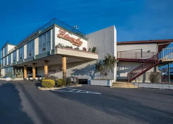 Gateway Inn hotel thumbnail 2