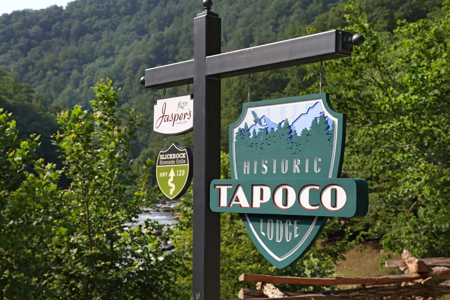 Historic Tapoco Lodge Resort hotel detail image 6