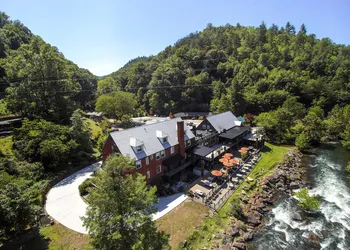 Historic Tapoco Lodge Resort hotel thumbnail 7