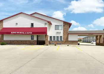 Burke Inn Motel & Suites hotel thumbnail 3