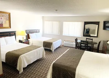 Burke Inn Motel & Suites hotel thumbnail 6