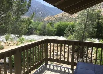 Sequoia Lodge hotel thumbnail 4