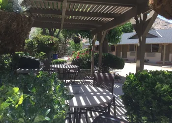 Sequoia Lodge hotel thumbnail 5