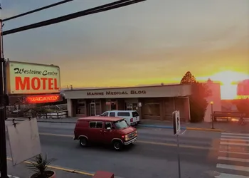 Westview Centre Motel Ltd. hotel thumbnail 2