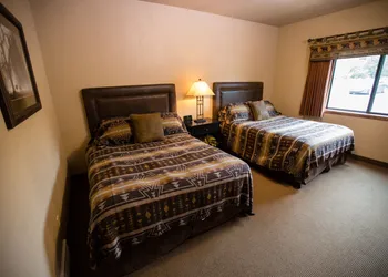 Lewis and Clark Resort hotel thumbnail 4