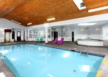Cedar Lodge Motel hotel thumbnail 2