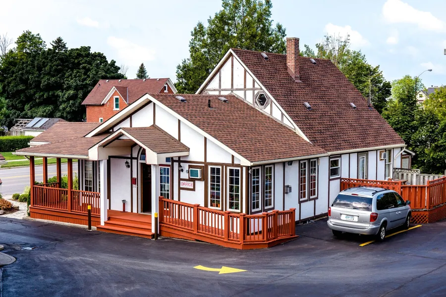 Cedar Lodge Motel hotel detail image 6