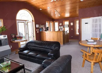 Cedar Lodge Motel hotel thumbnail 7