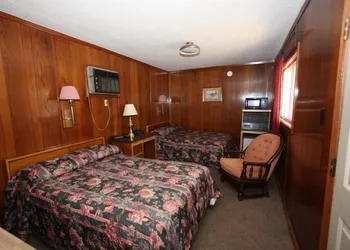 Comfort Green Motel hotel thumbnail 7