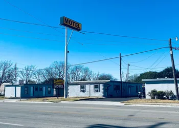 Sunset Motel hotel thumbnail 2