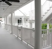Carriage House Inn hotel detail image 7