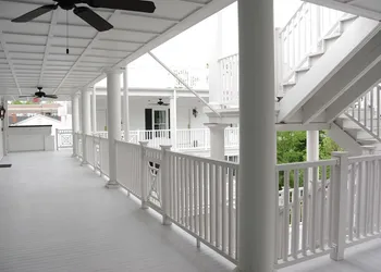 Carriage House Inn hotel thumbnail 7