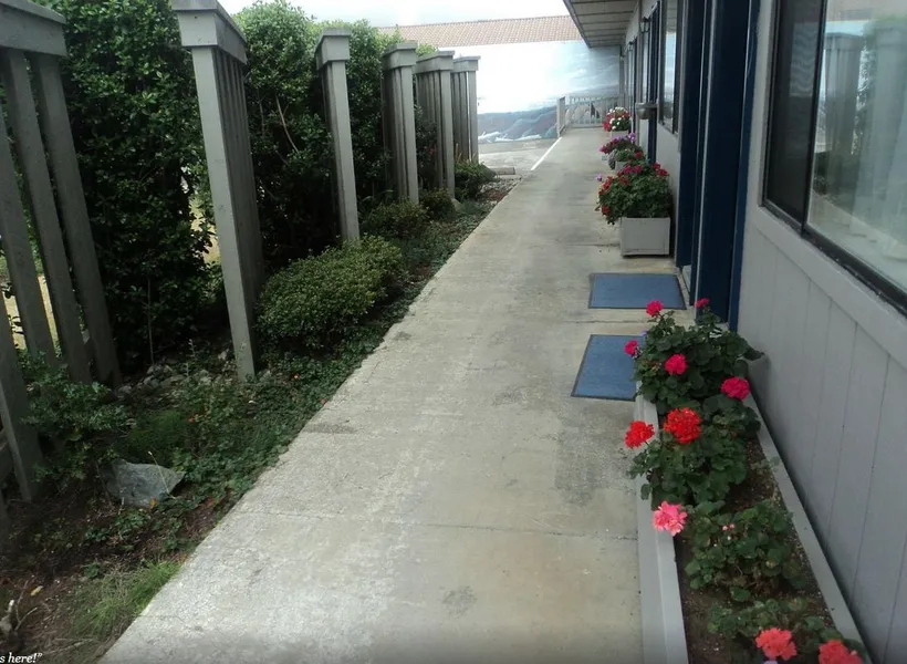Lighthouse Cove Inn hotel detail image 2