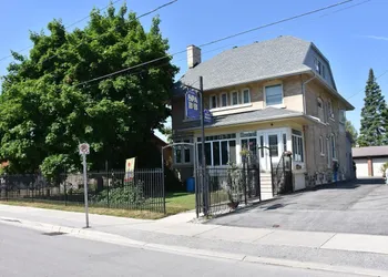 10th Avenue Guest House & Suites hotel thumbnail 2