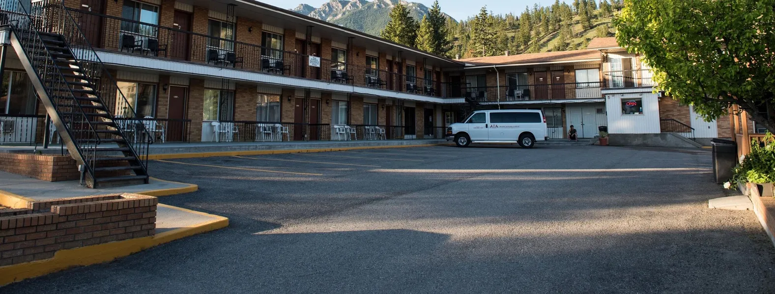 Radium Park Lodge hotel detail image 2