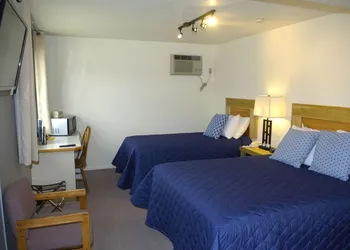 Trout Montana Motel hotel thumbnail 3
