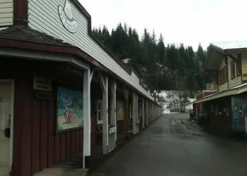 The Ol' Frontier hotel thumbnail 6