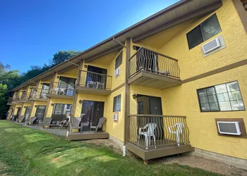 Wessex Inn By The Sea hotel thumbnail 3