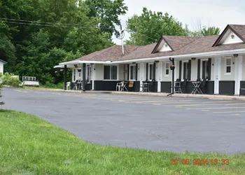 Time Travellers Motel hotel thumbnail 6