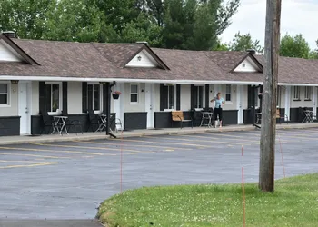 Time Travellers Motel hotel thumbnail 8