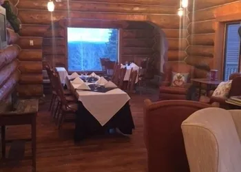 Spruce Hill Resort & Spa hotel thumbnail 4