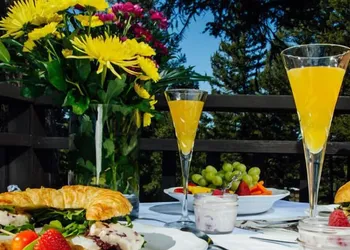 Spruce Hill Resort & Spa hotel thumbnail 8