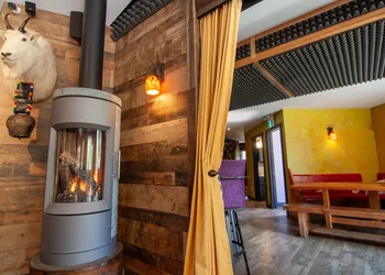 Earl Grey Lodge hotel thumbnail 8