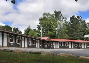 Marina Motel hotel thumbnail 4