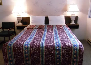 Canyon Alpine Motel hotel thumbnail 5