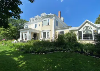 Hillholm Estate hotel thumbnail 2