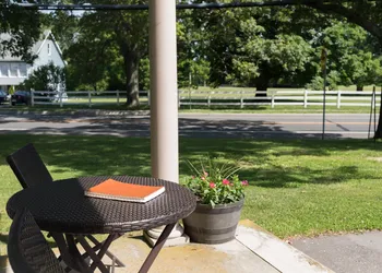Shorewood Inn hotel thumbnail 6