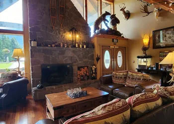Cowlitz River Lodge hotel thumbnail 4