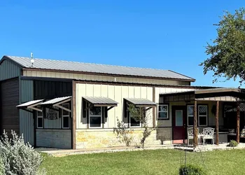 Vineyard Trail Cottages - Adults Only hotel thumbnail 2