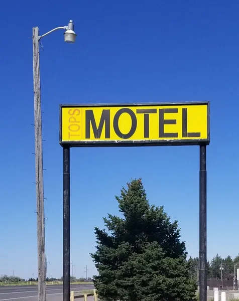 Tops Motel hotel detail image 2
