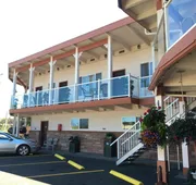 Breakers Boutique Inn hotel detail image 3