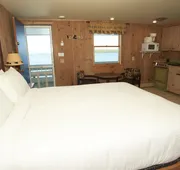 Belknap Point Inn hotel detail image 7